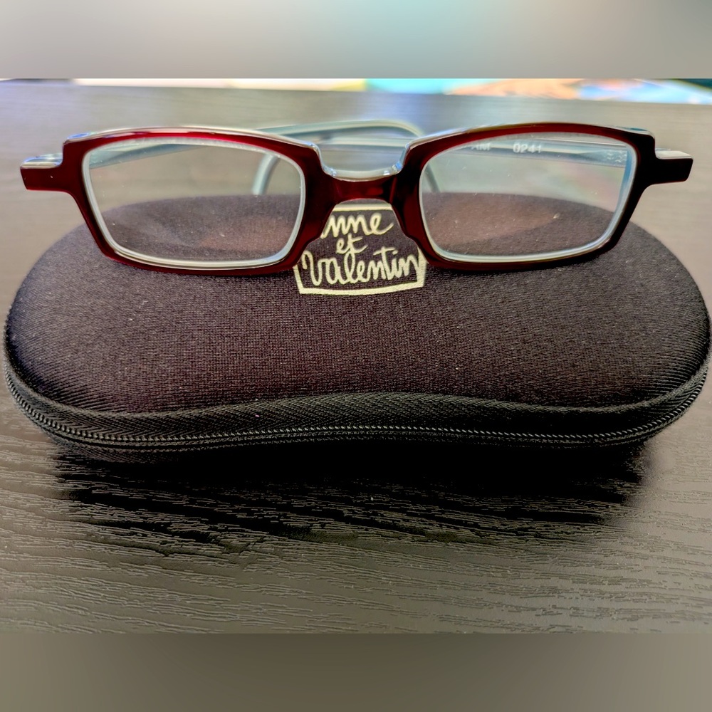 Rare Authentic Anne et Valentin Aramis 0241 Violet Blue